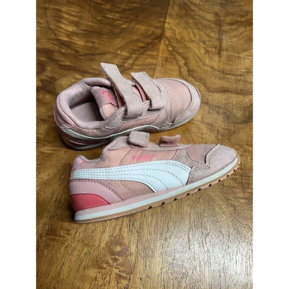 Puma Children’s 9 C Pink Suede ST Runner Non-Tie Kids Sneakers Retro Trainers - Picture 1 of 7